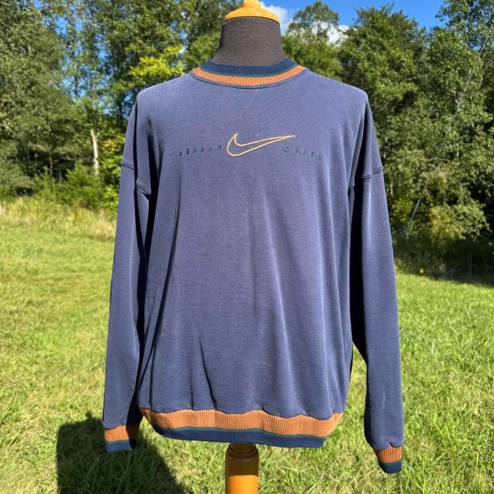 Vintage Nike Navy Embroidered Center Swoosh Size XL Crewneck Sweatshirt